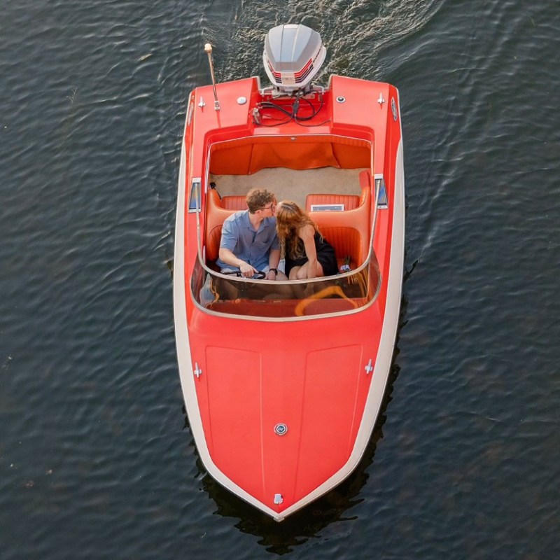 a small boat in a body of water